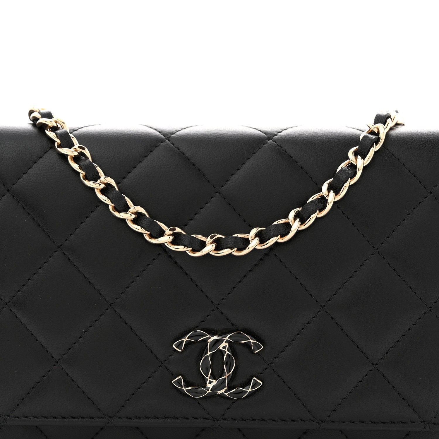 Lambskin Quilted Enamel CC Wallet On Chain WOC Black