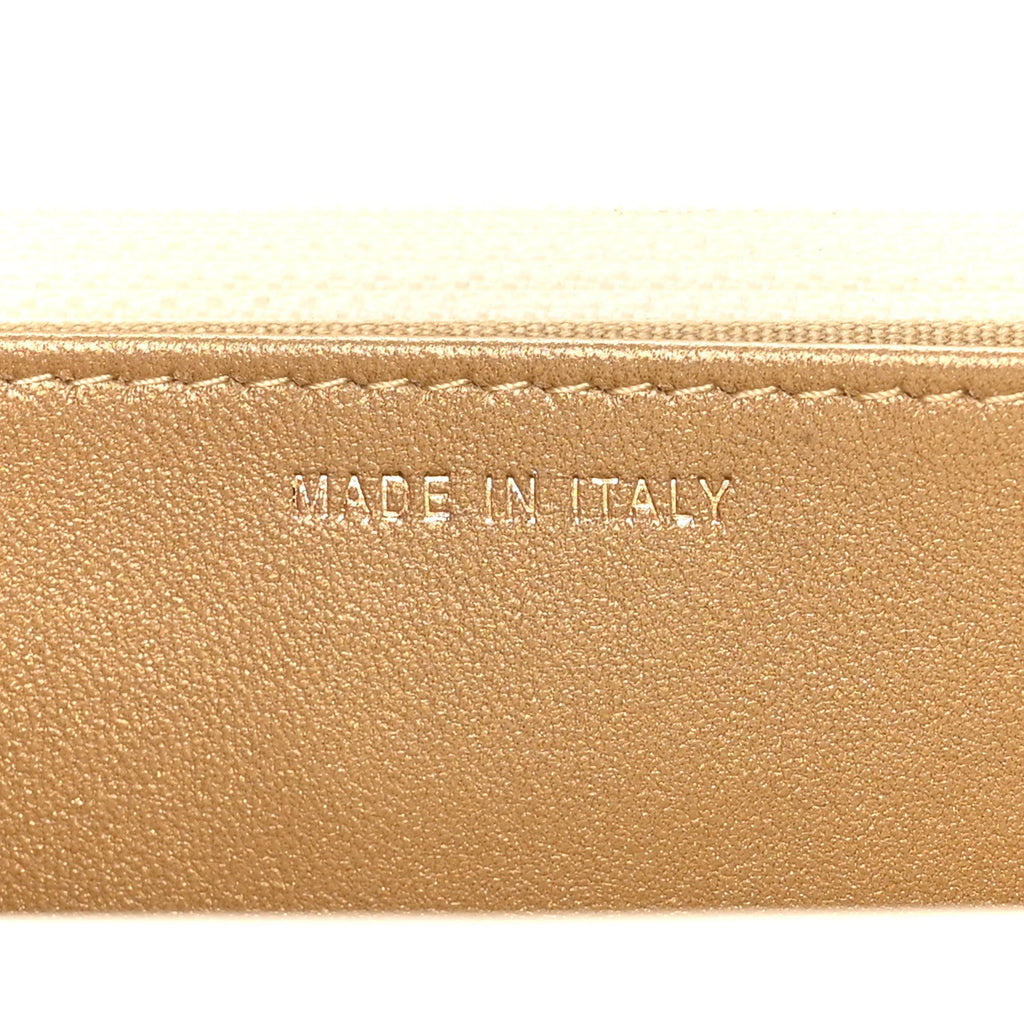 Lambskin Quilted CC Pearl Crush Wallet on Chain WOC White