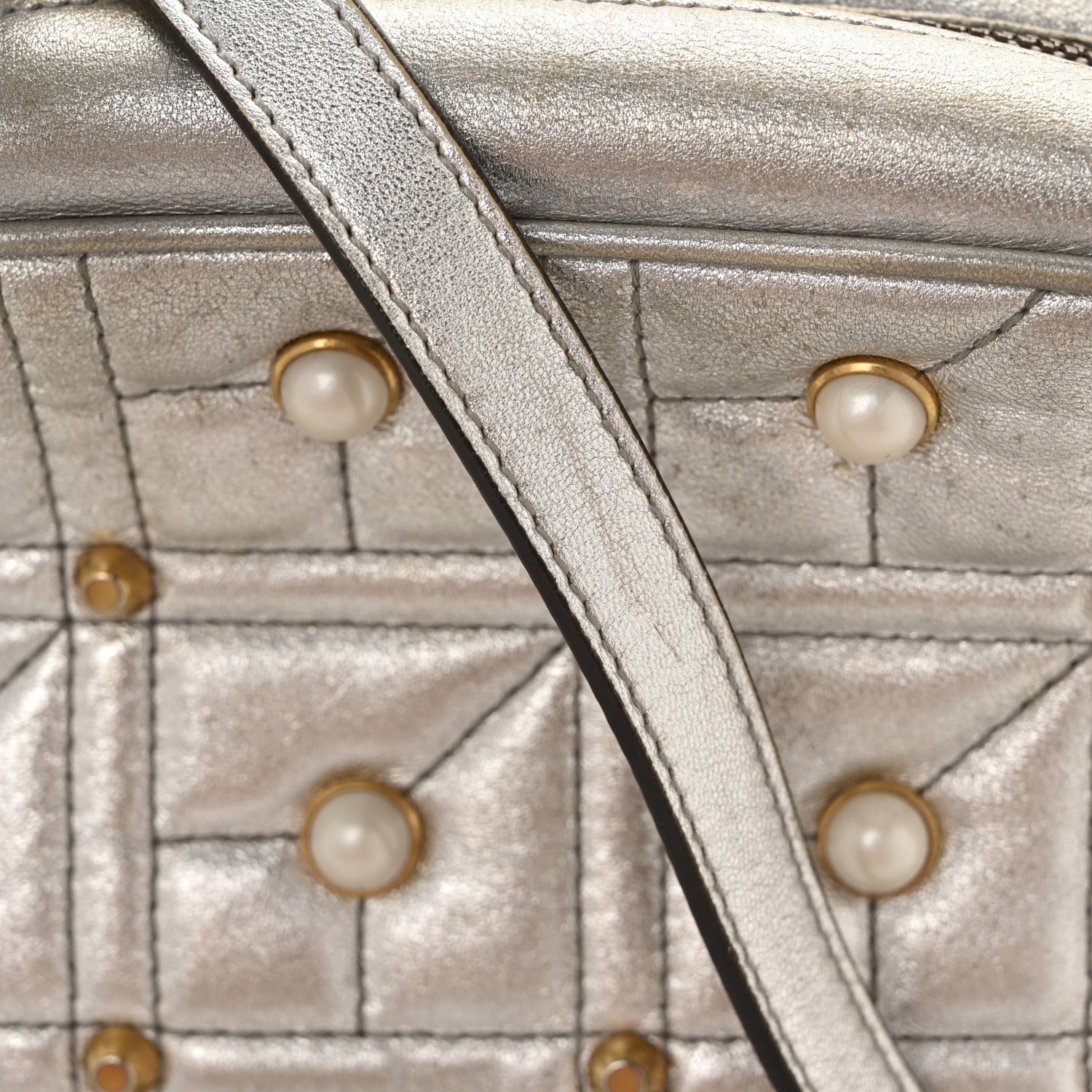 Metallic Calfskin Matelasse Studded Small Pearly GG Marmont Chain Shoulder Bag Silver