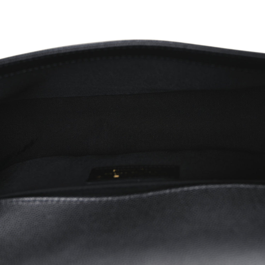 Caviar Quilted Medium Boy Flap Black