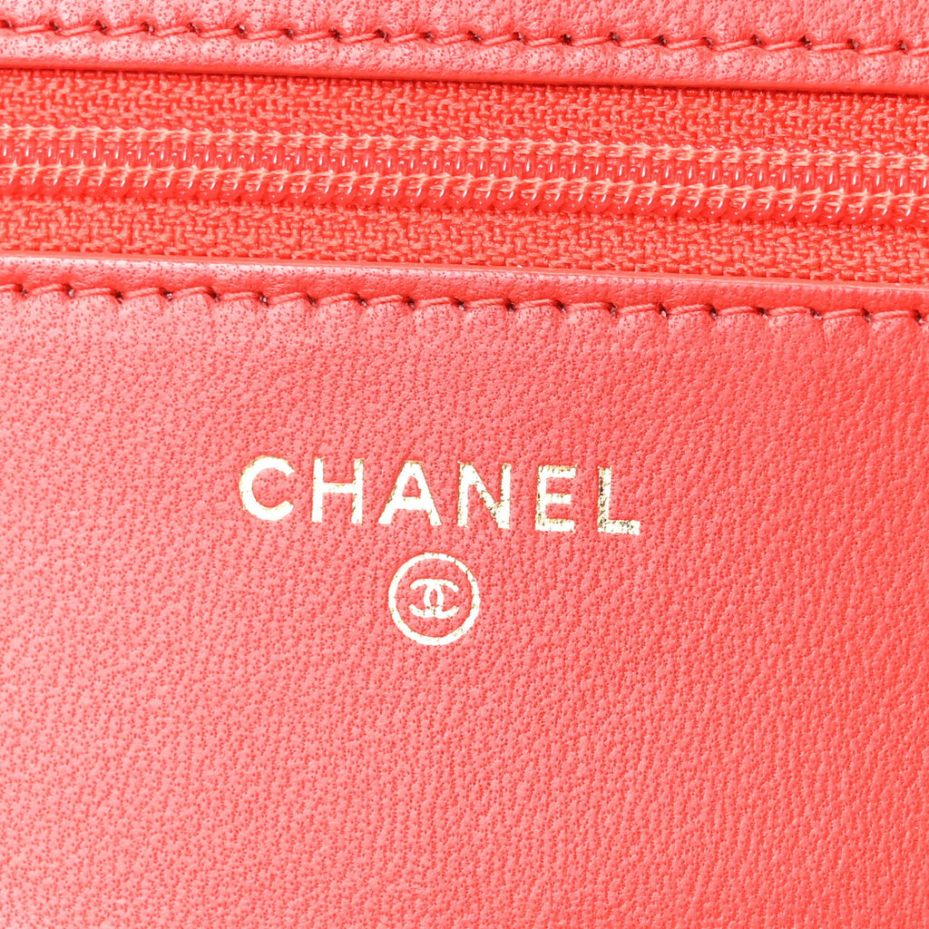 Lambskin Quilted Wallet On Chain WOC Red